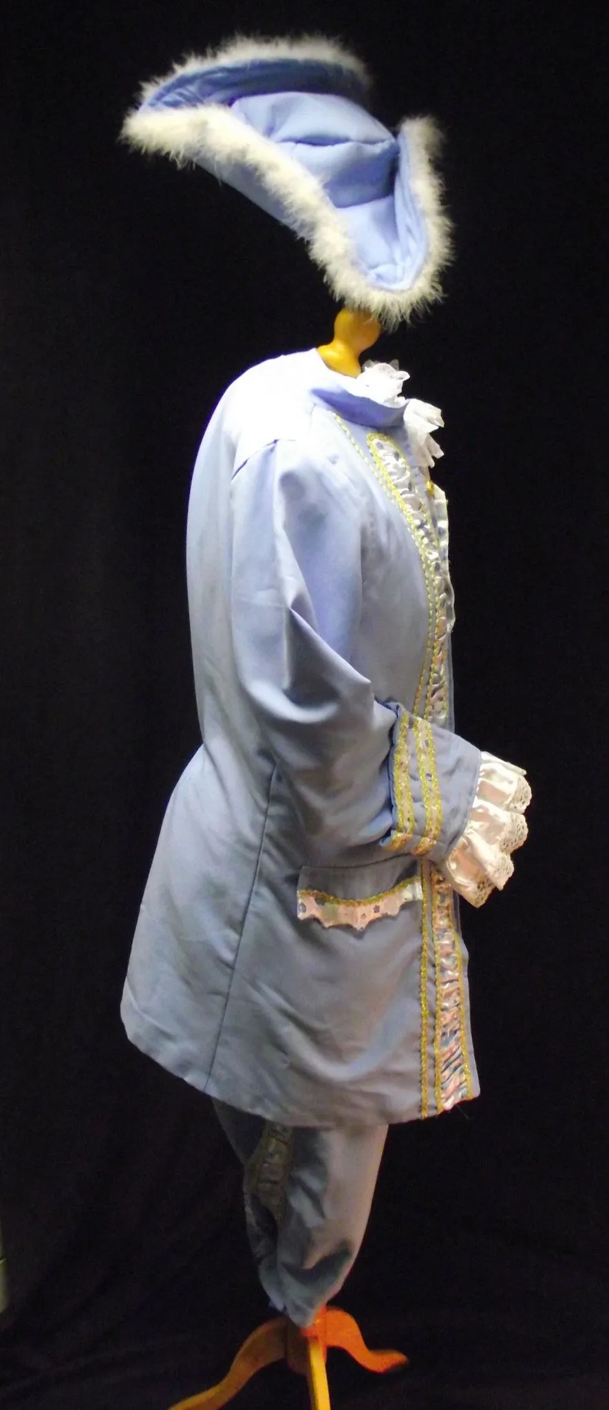 18th Century Court Gent in Pale Blue