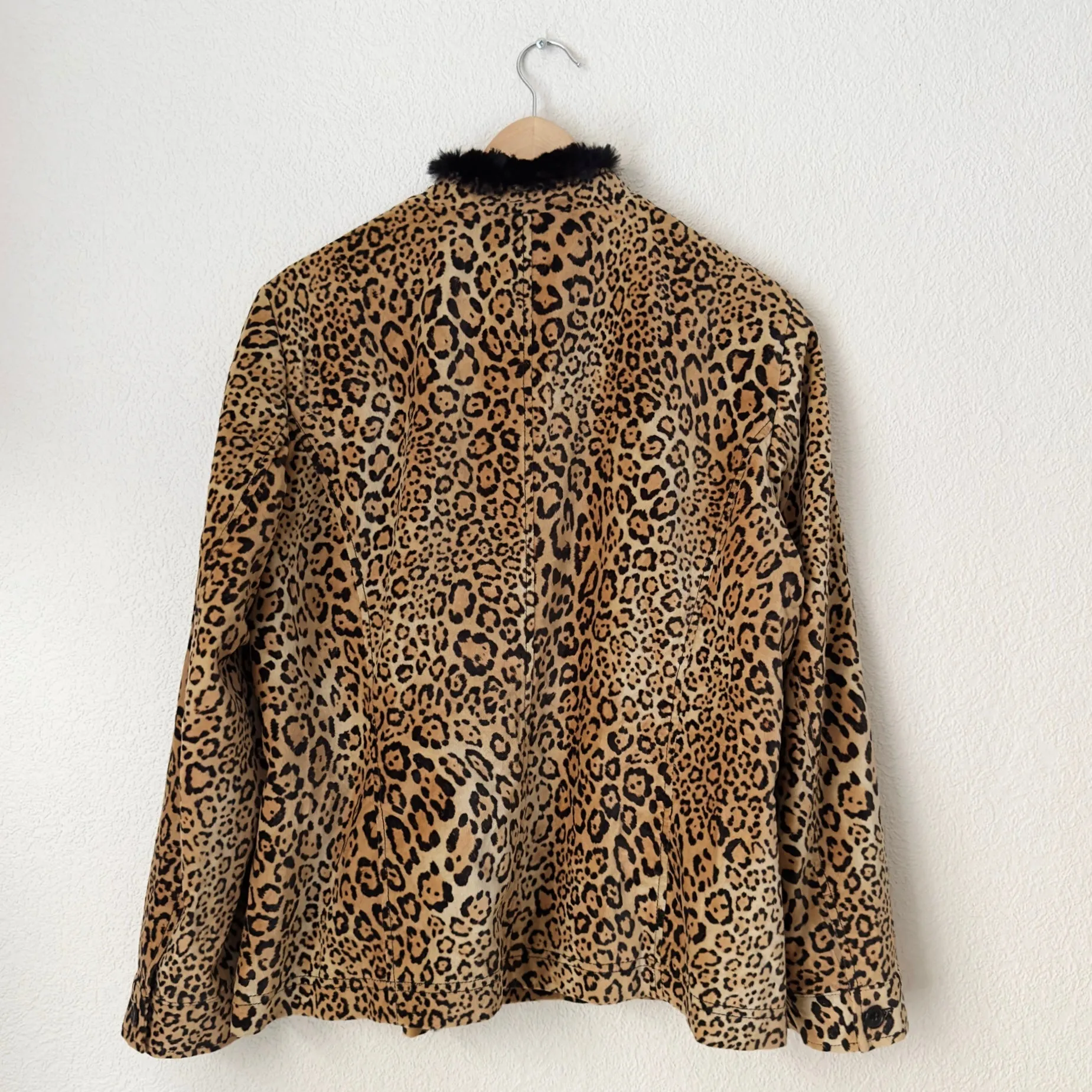 HUCKE Leopard Jacket- size L