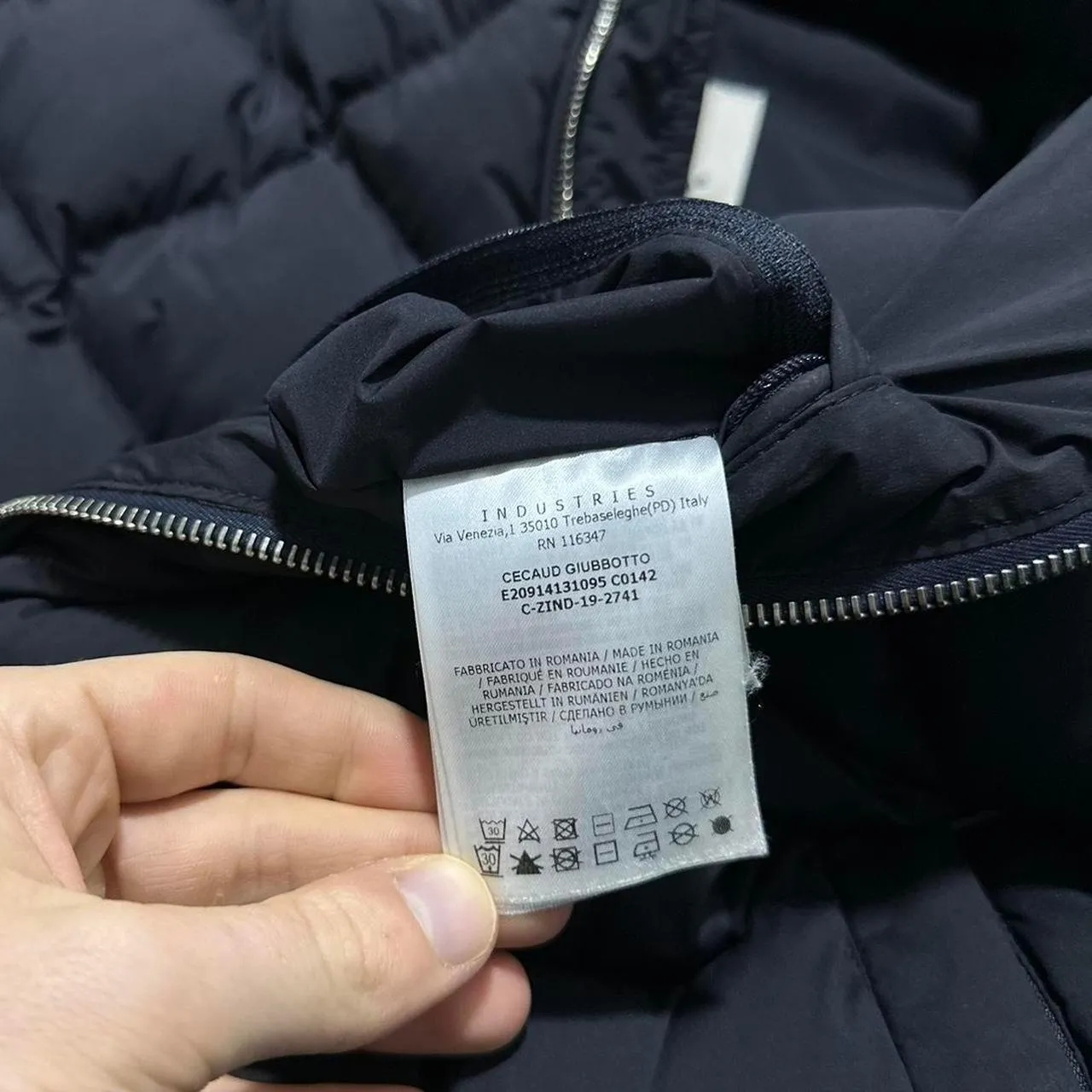 Moncler Cecaud Down Jacket